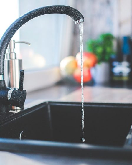 Como economizar água em casa? - 5 dicas úteis para gastar menos água!